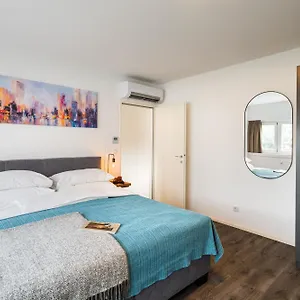 Urban Island I Riverside فيينا